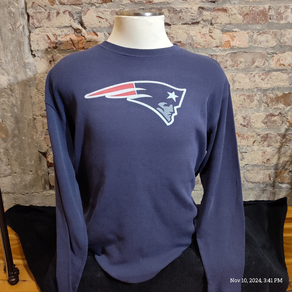 New England Patriots thermal long sleeve size Large